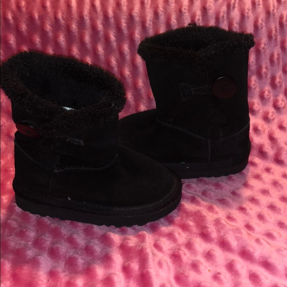 The Children’s place black boots